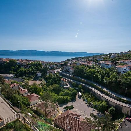 Apartman Leona Apartment Vrbnik Exterior photo