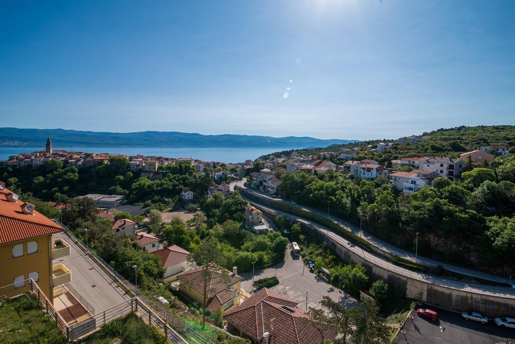 Apartman Leona Apartment Vrbnik Exterior photo